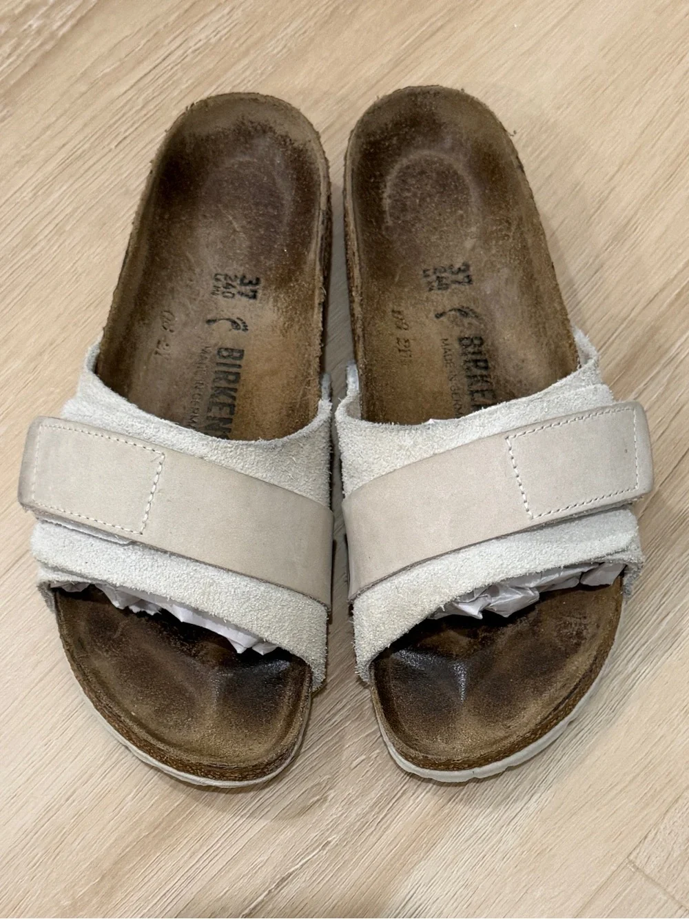 Birkenstock Women's Sandal in Light Beige with Adjustable Strap